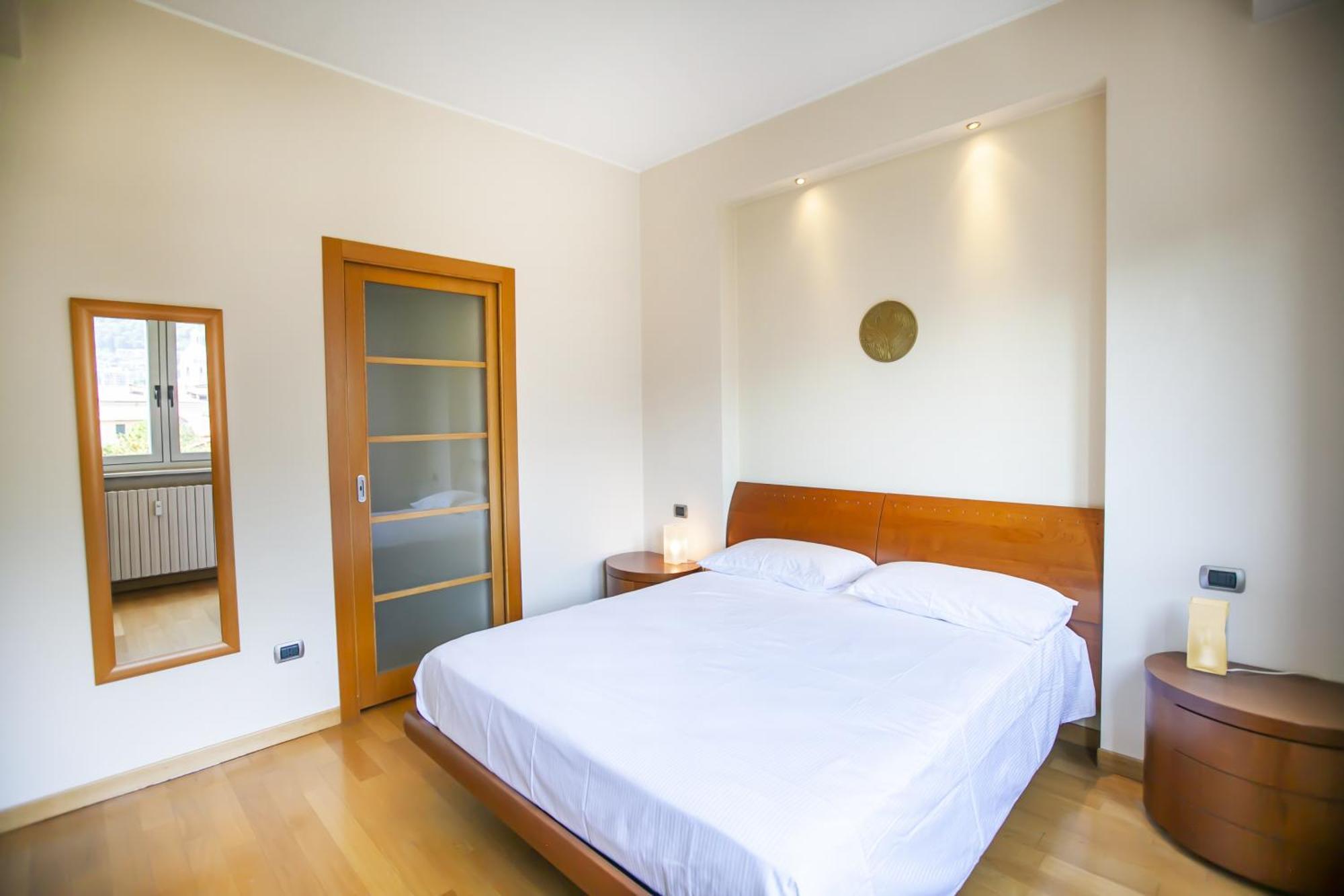 Skyline Apartment Como Luaran gambar