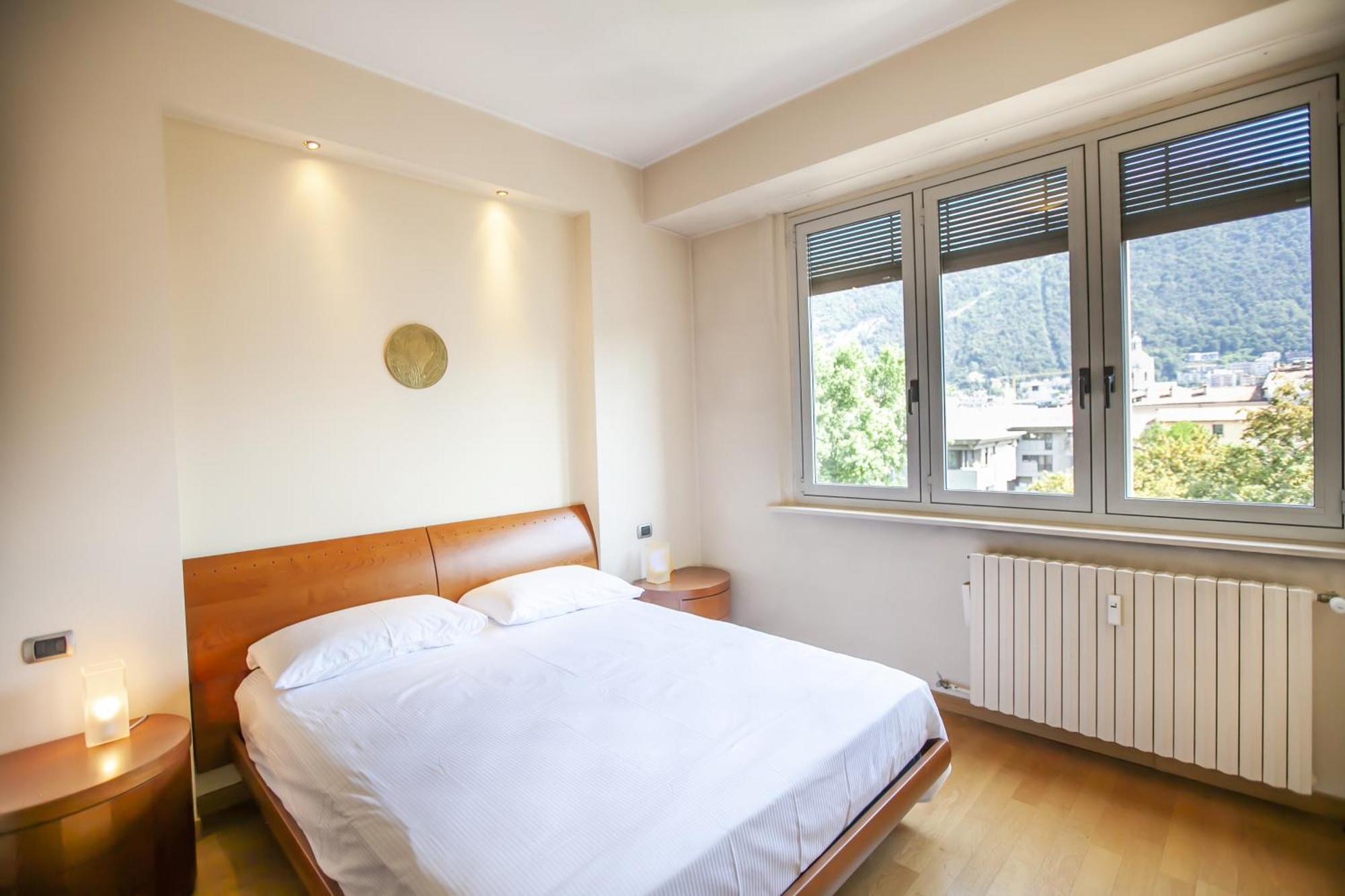 Skyline Apartment Como Luaran gambar