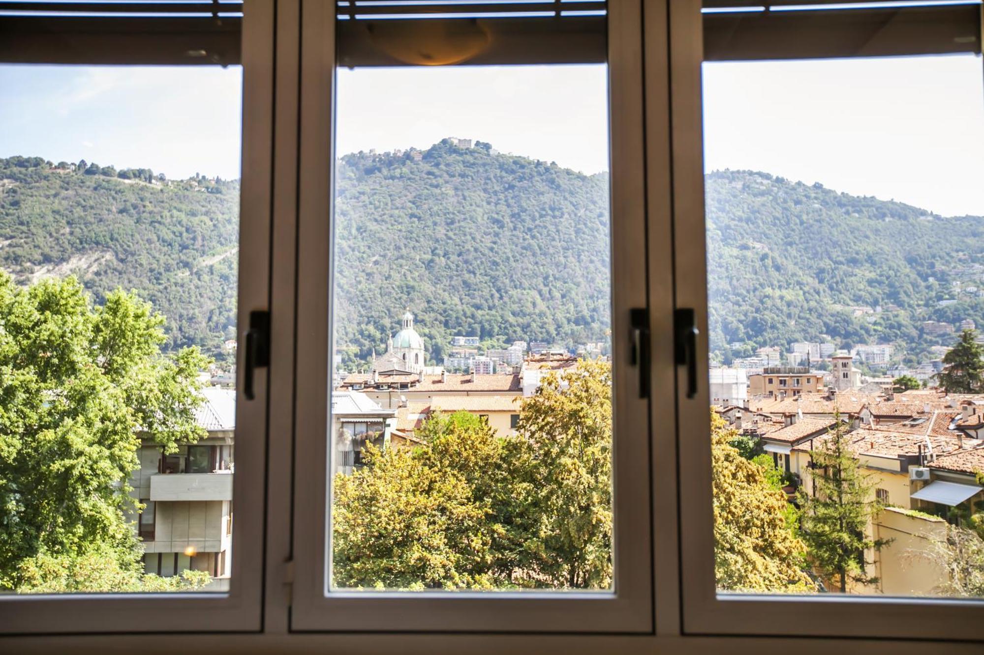 Skyline Apartment Como Luaran gambar