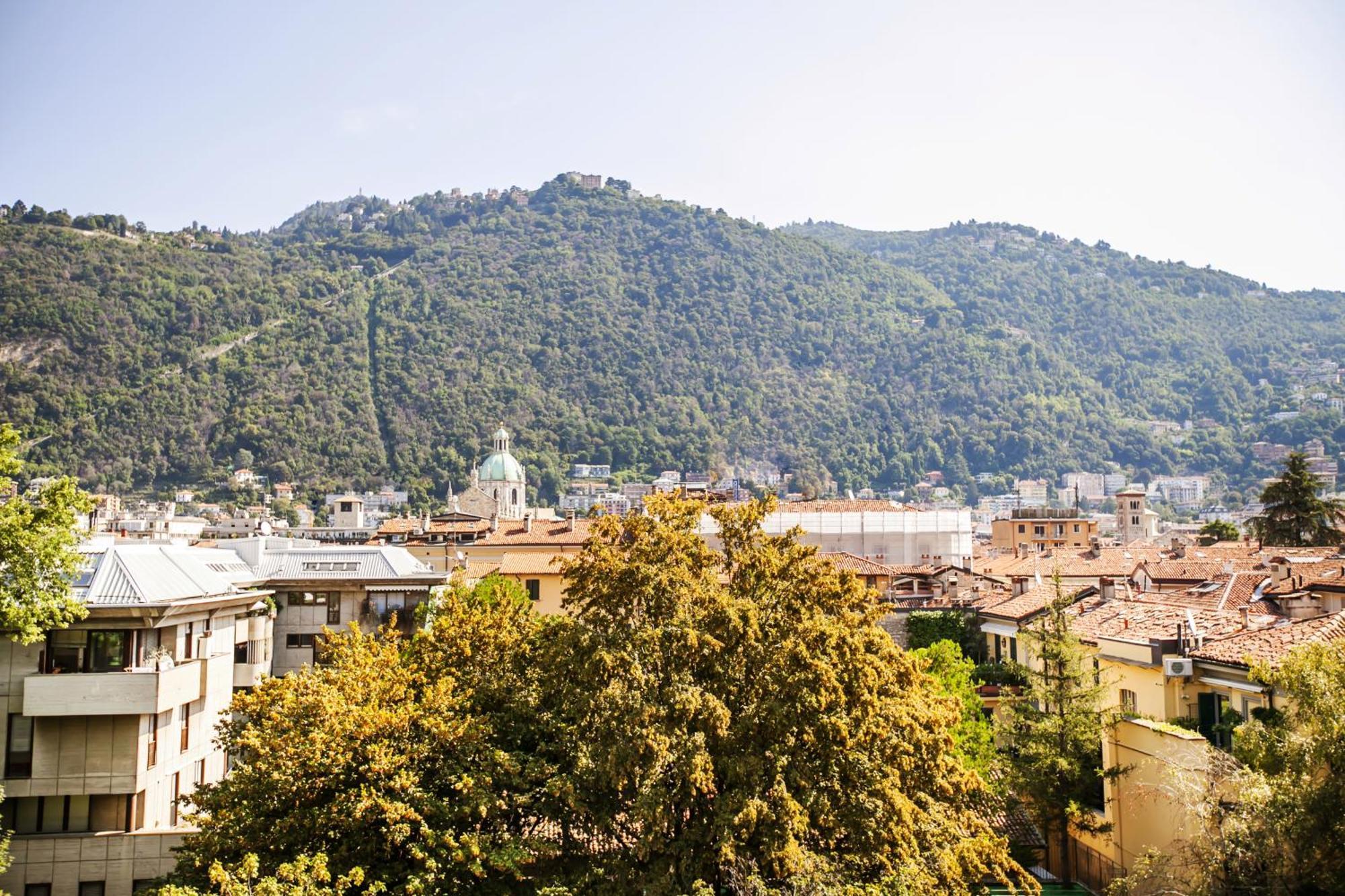 Skyline Apartment Como Luaran gambar